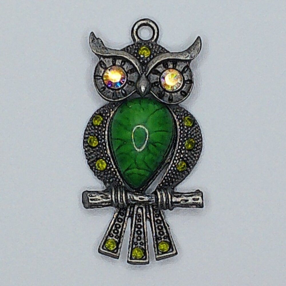Green Owl Pendant, gray color, green rhinestone, shiny crystals details